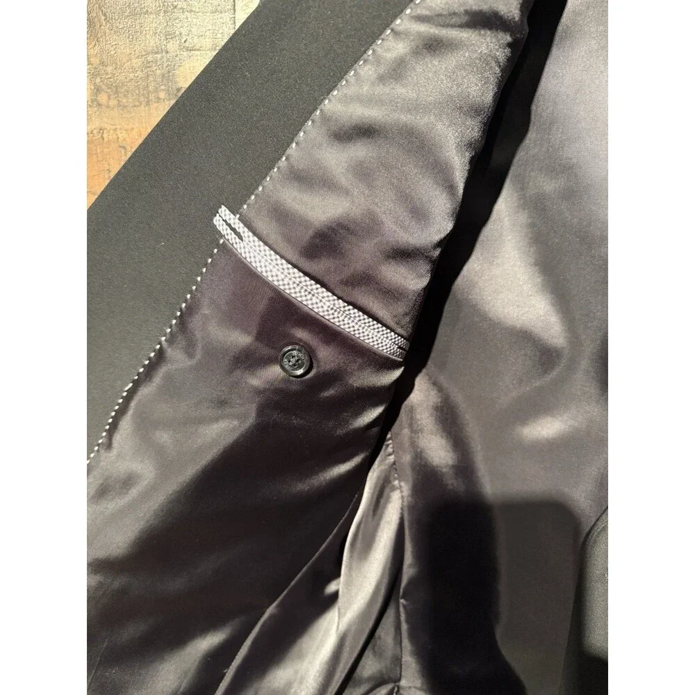 NEW- Tommy Hilfiger Mens Modern Fit Tuxedo Black Jacket Blazer 40 R $230.00